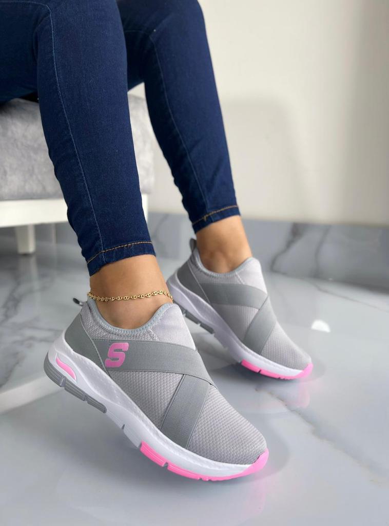 TENIS SKECHERS CRUZADOS