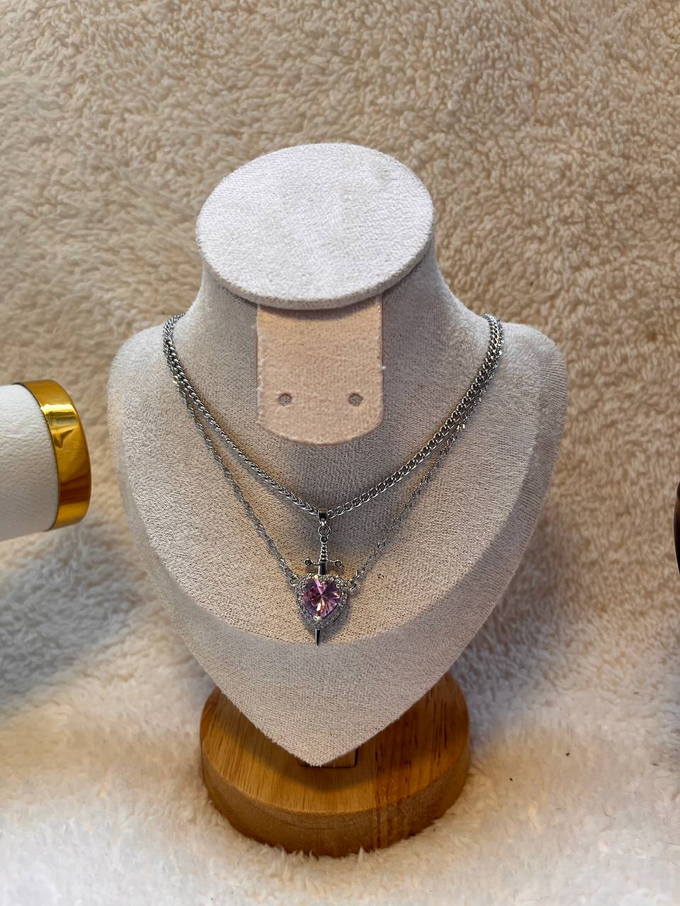 COLLAR ESPADA + COLLAR CORAZÓN: AMOR Y PROTECCIÓN ETERNA ♥️⚔️